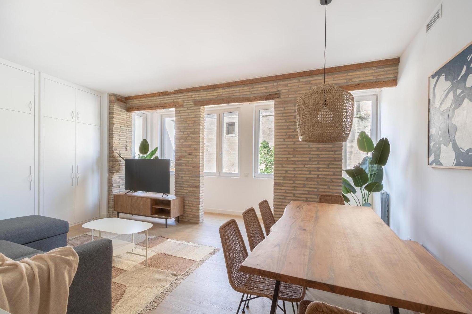 Daniela's Lovely Aire Y Wifi By * Logroño
